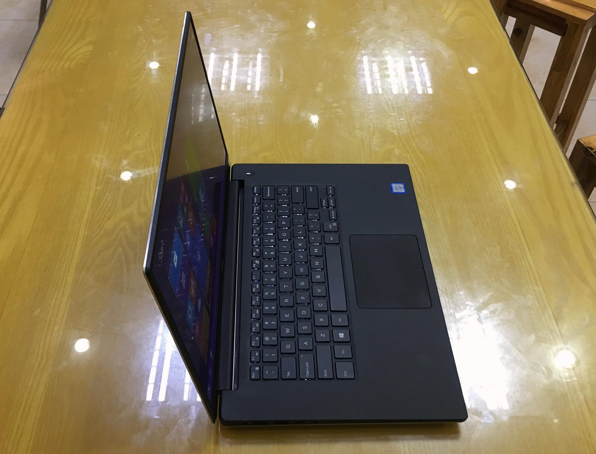 Laptop Dell XPS 15 9550 2016-4.jpg